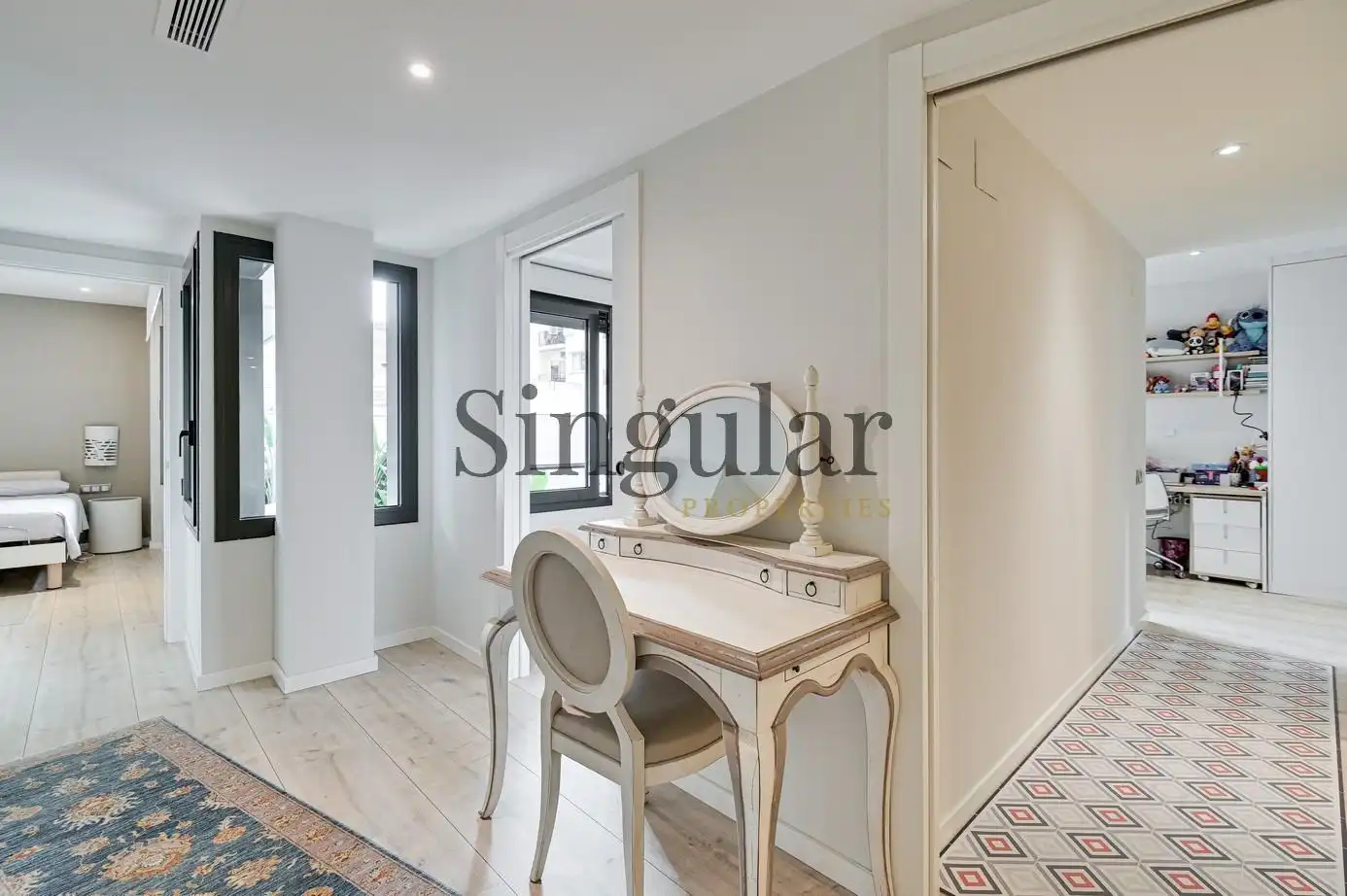 Habitación de Piso en venta en Barcelona con Aire acondicionado, Calefacción y Jardín privado