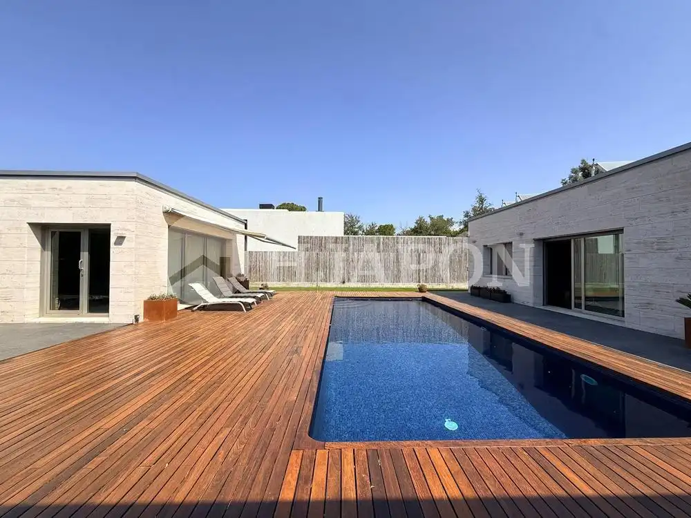 Casa con piscina en venta en Vallromanes, imagen 2