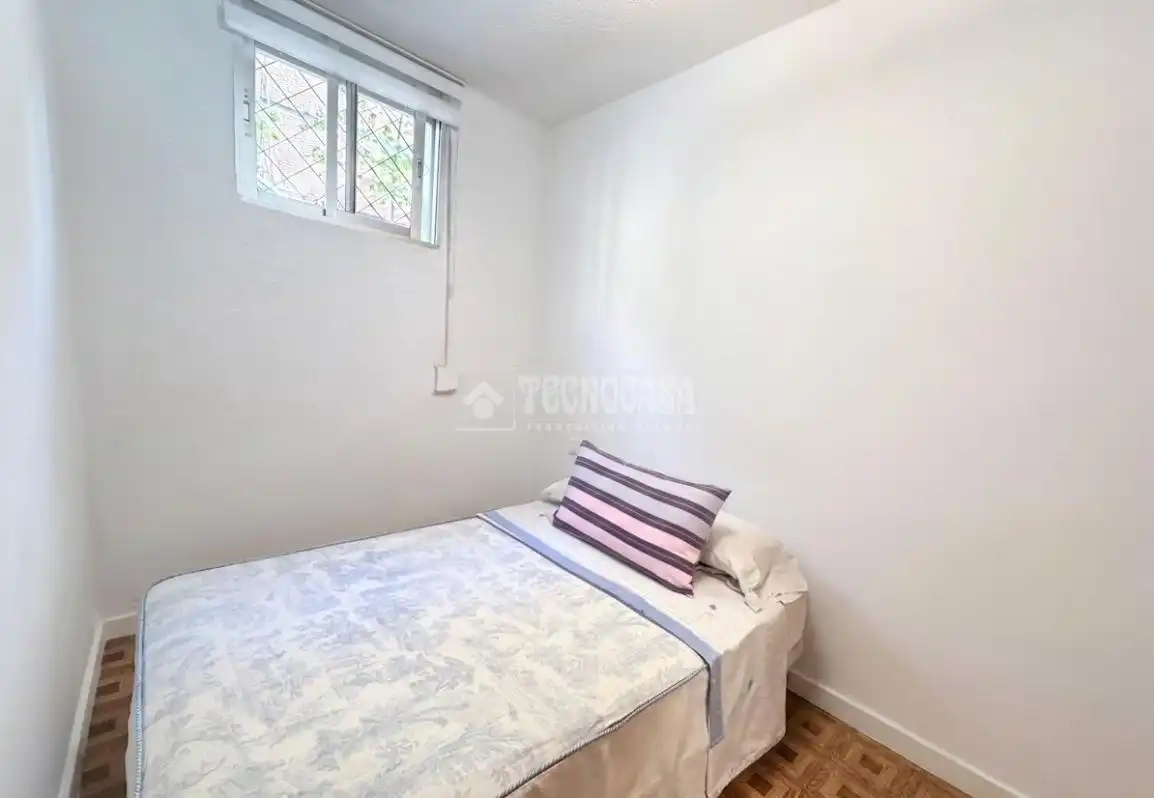 Habitación de Piso en venta en Madrid