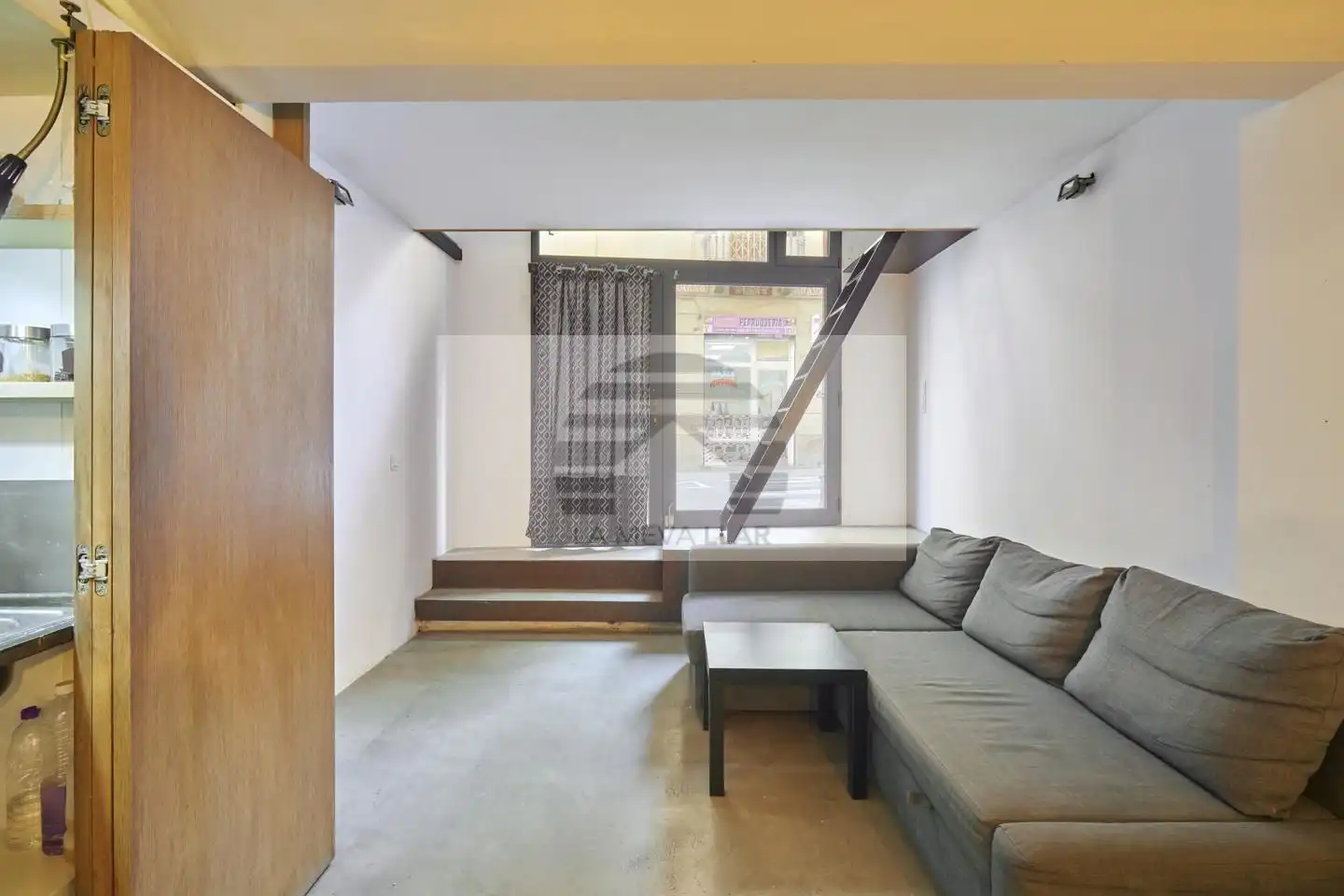 Living room of Ground floor for sale in  Barcelona Capital  with Air Conditioner