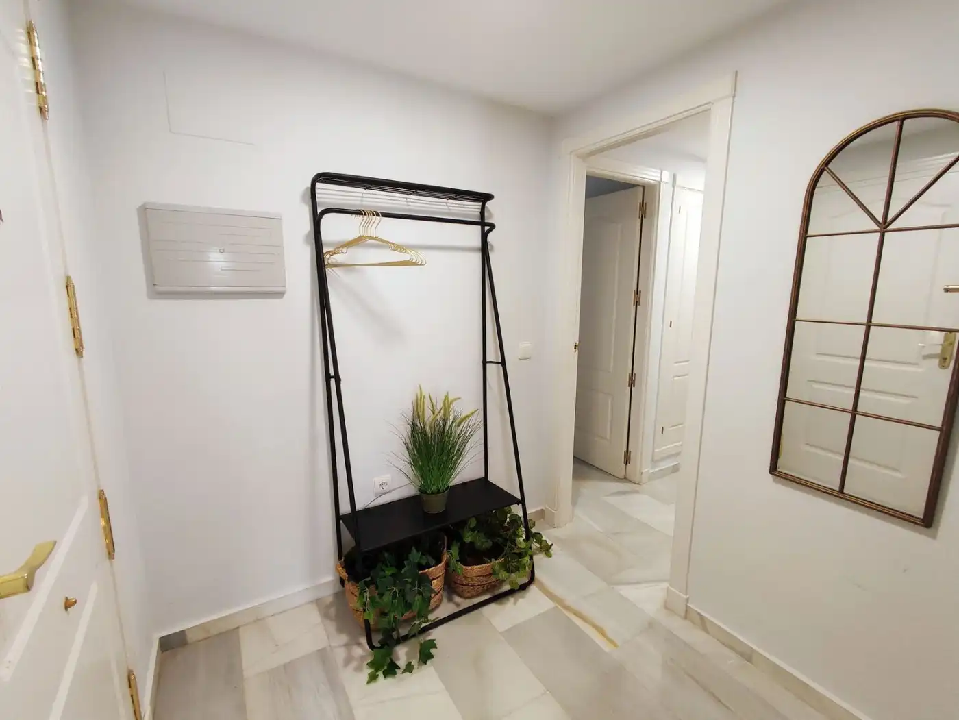 Home with pool for sale in Calle Almogia, imagen 5