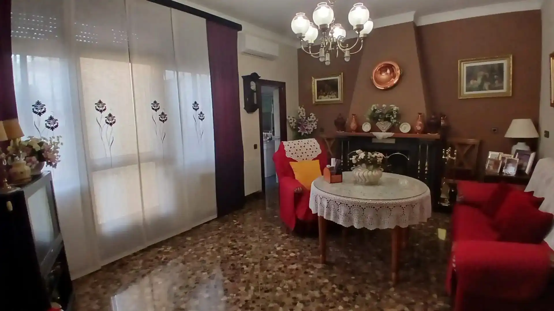 Sala d'estar de Casa o xalet en venda en Lopera amb Aire condicionat, Jardí privat i Traster