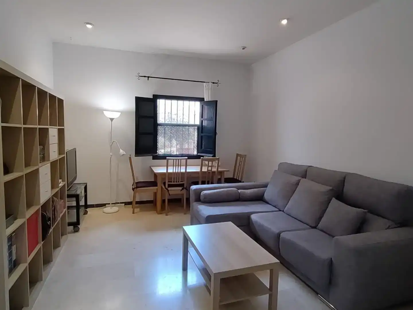 Sala d'estar de Apartament en venda en  Sevilla Capital