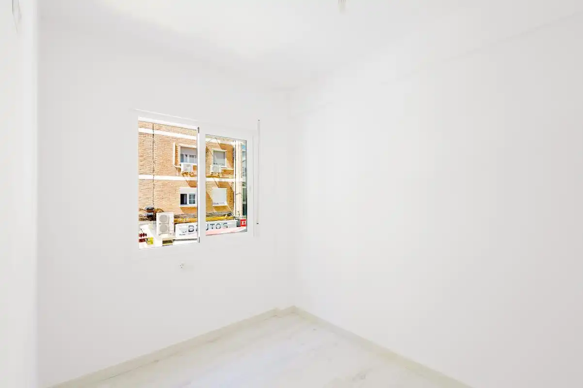 Habitación de Piso en venta en Málaga con Calefacción, Terraza y Balcón