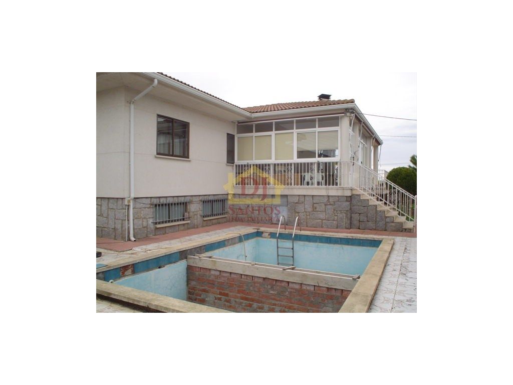 Swimming pool of House or chalet for sale in Villoria  with Private garden, Terrace and Swimming Pool