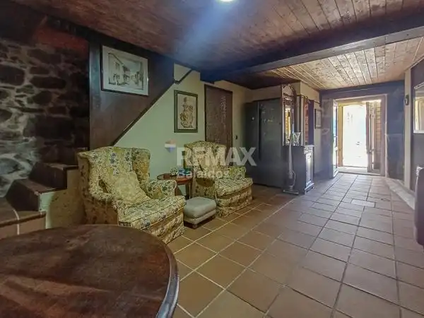 Casa o xalet en venda en O Rosal   amb Calefacció, Jardí privat i Terrassa