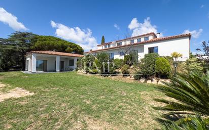 Jardí de Casa o xalet en venda en Sant Vicenç de Montalt amb Terrassa i Piscina