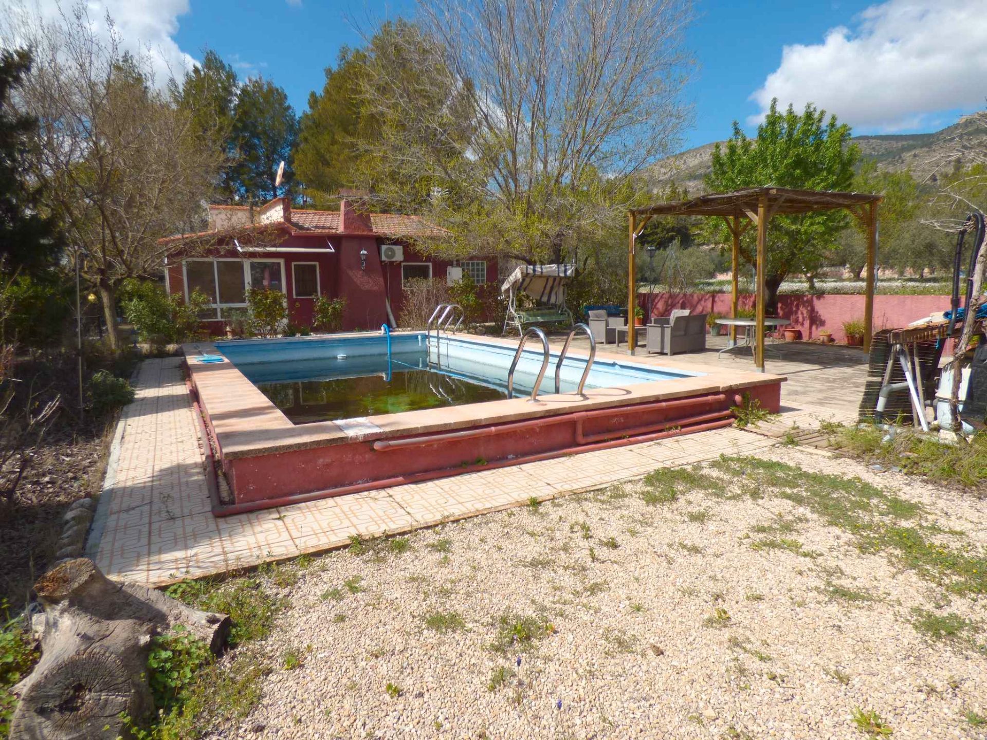 Swimming pool of Land for sale in Onil