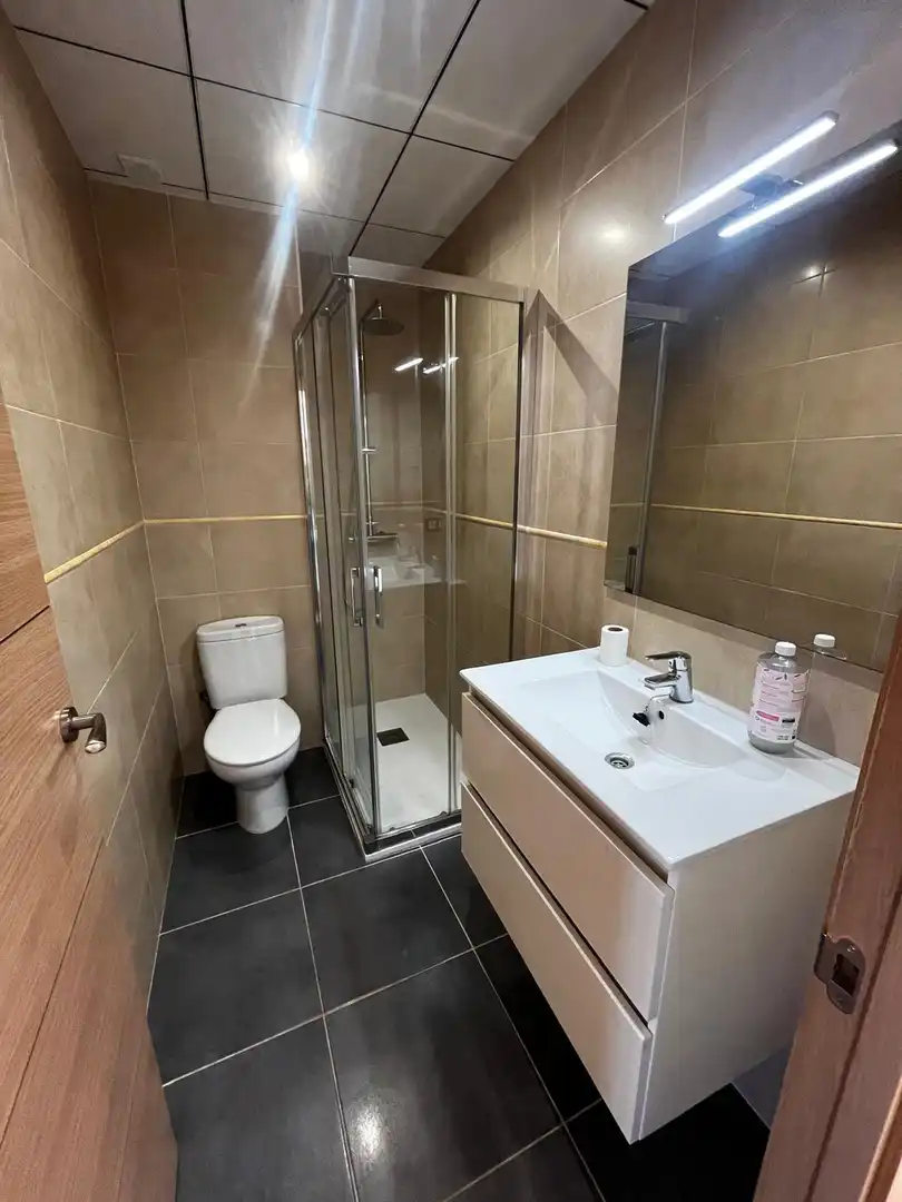 Bathroom of Flat for sale in Santa Bàrbara  with Private garden and Parquet flooring