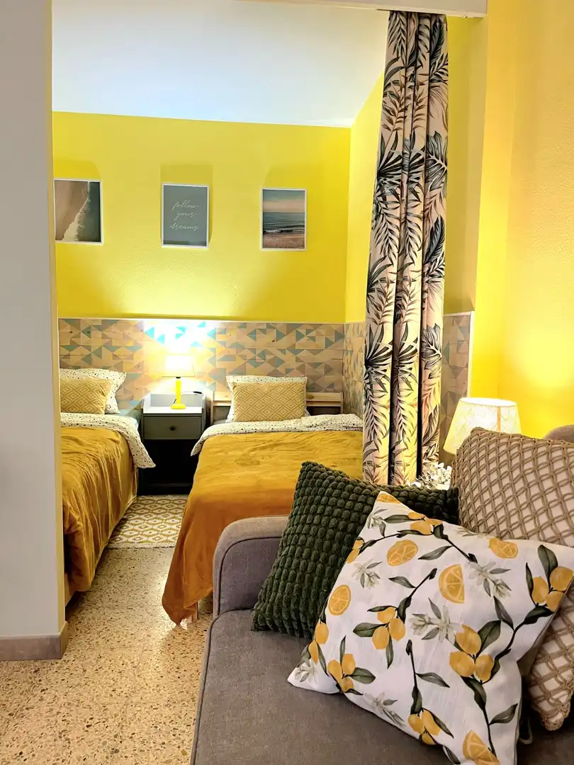 Habitación de Apartamento en venta en Salou con Aire acondicionado, Amueblado y Balcón