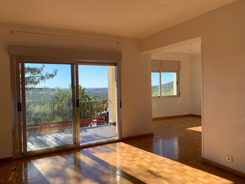 Living room of Flat to rent in San Lorenzo de El Escorial  with Heating, Parquet flooring and Terrace