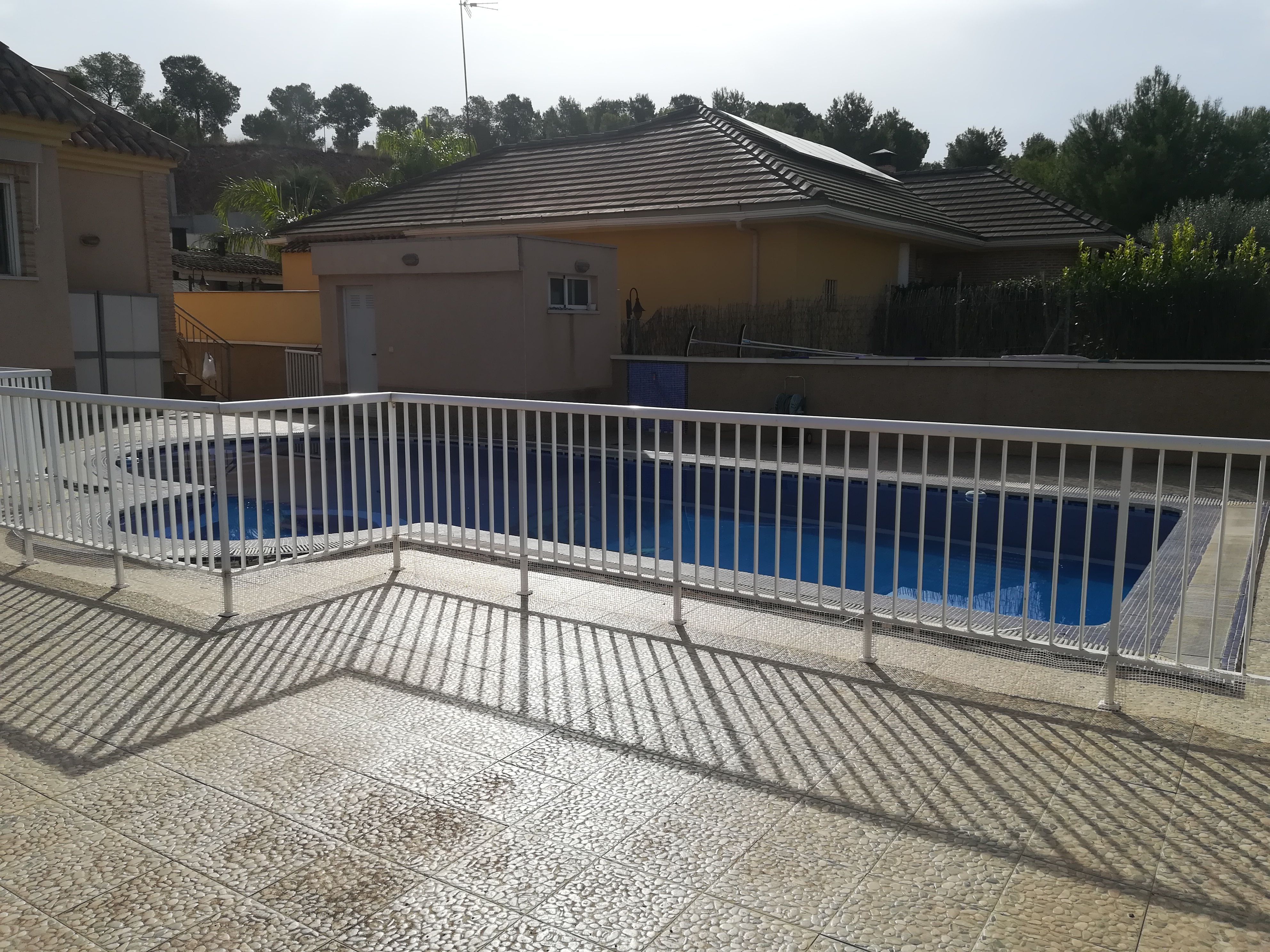 Swimming pool of House or chalet for sale in  Murcia Capital  with Air Conditioner, Heating and Private garden