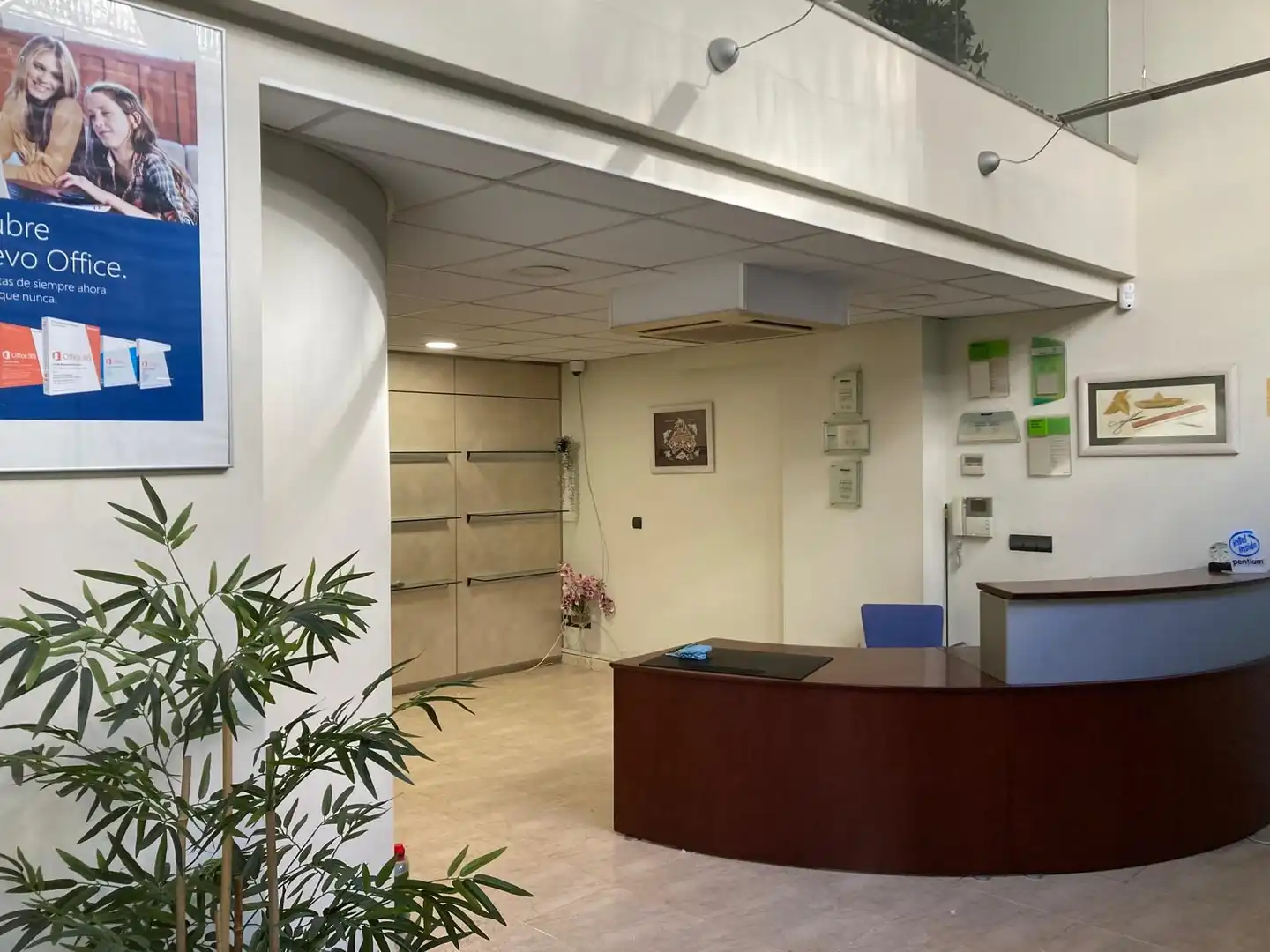Commercial properties for sale in Barcelona  with Air Conditioner