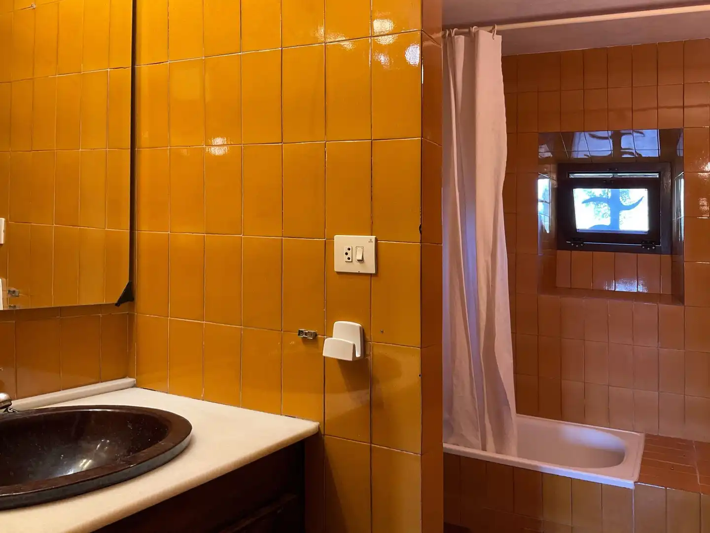 Baño de Finca rústica en venta en Canet d'Adri con Calefacción y Jardín privado