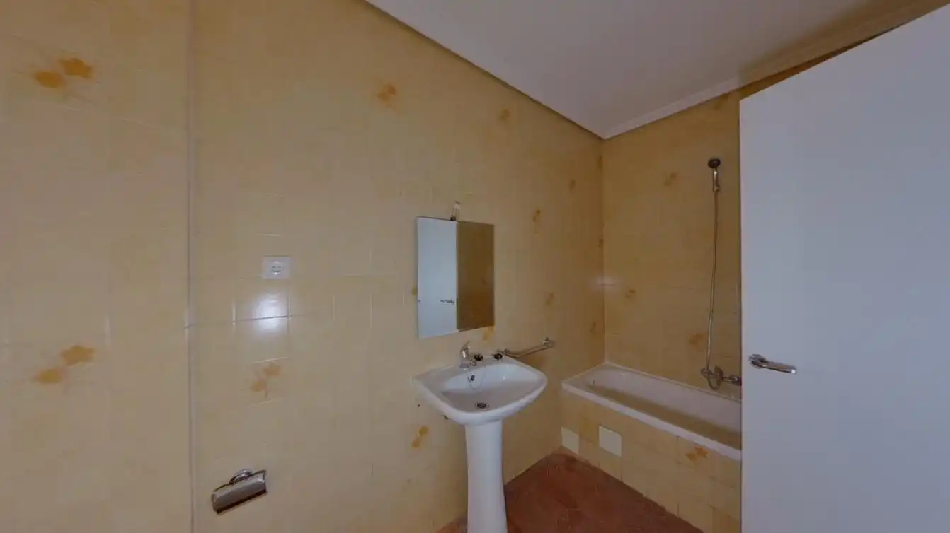 Baño de Piso en venta en Murcia