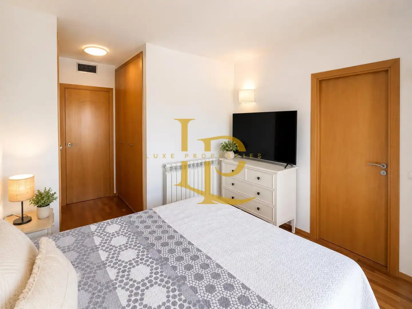 Schlafzimmer von Einfamilien-Reihenhaus zum Verkauf in Cambrils mit Klimaanlage, Heizung und Privatgarten