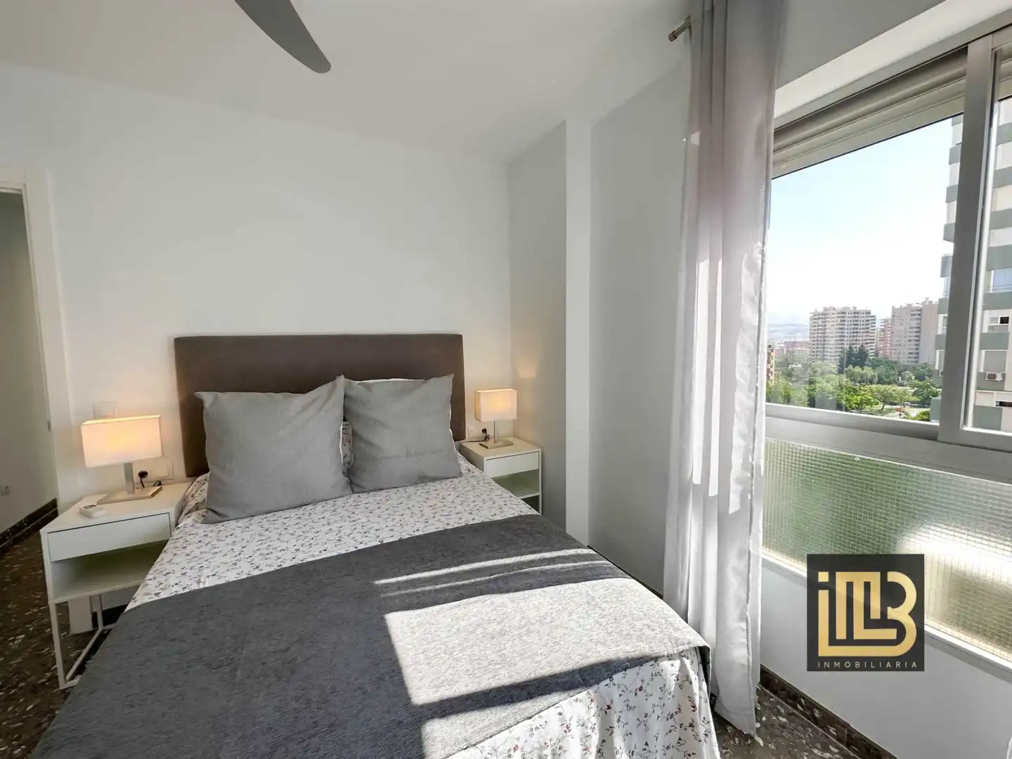 Habitación de Piso de alquiler en Málaga con Aire acondicionado, Trastero y Amueblado