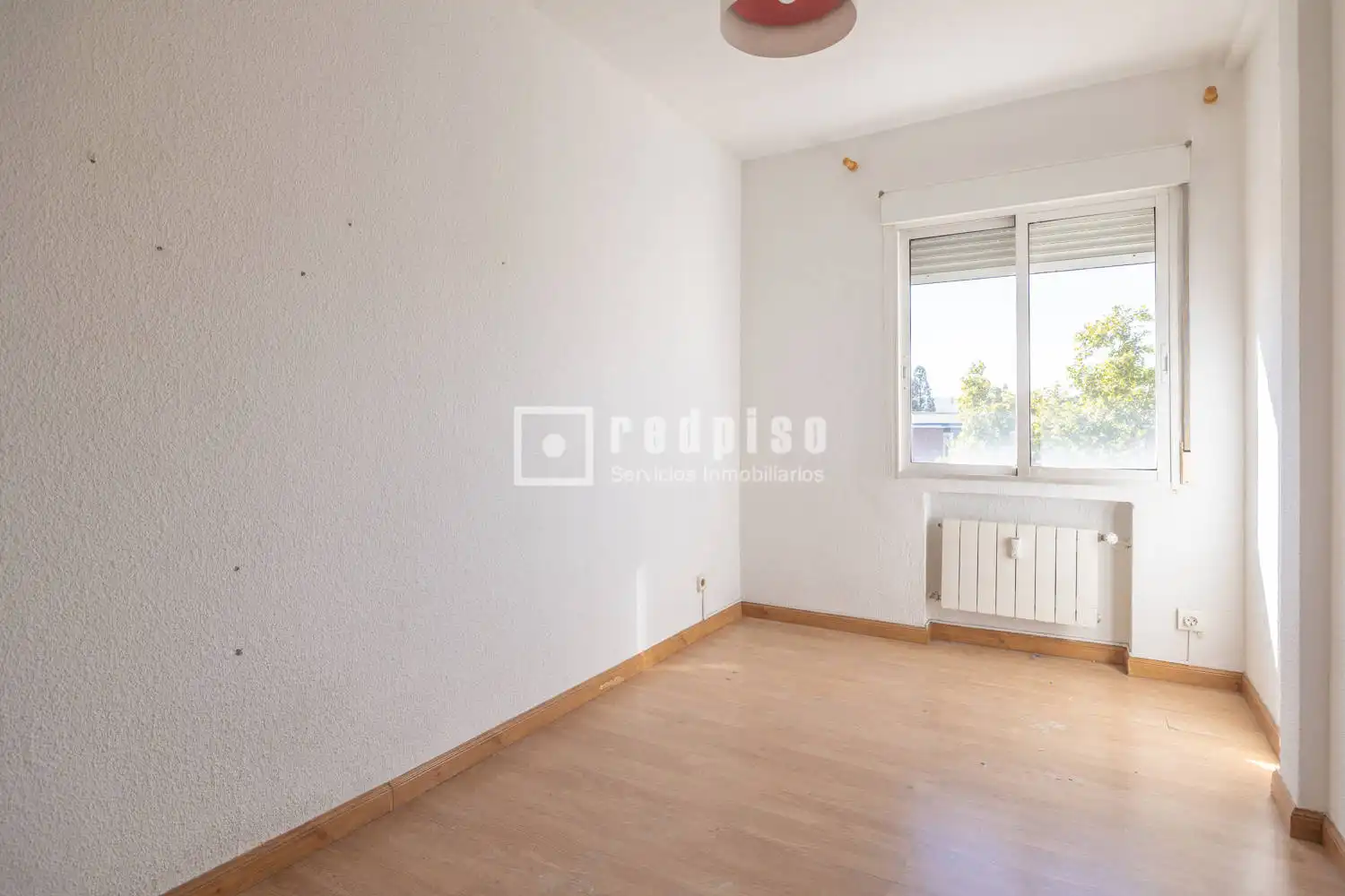 Schlafzimmer von Wohnung zum Verkauf in Madrid mit Klimaanlage, Heizung und Privatgarten