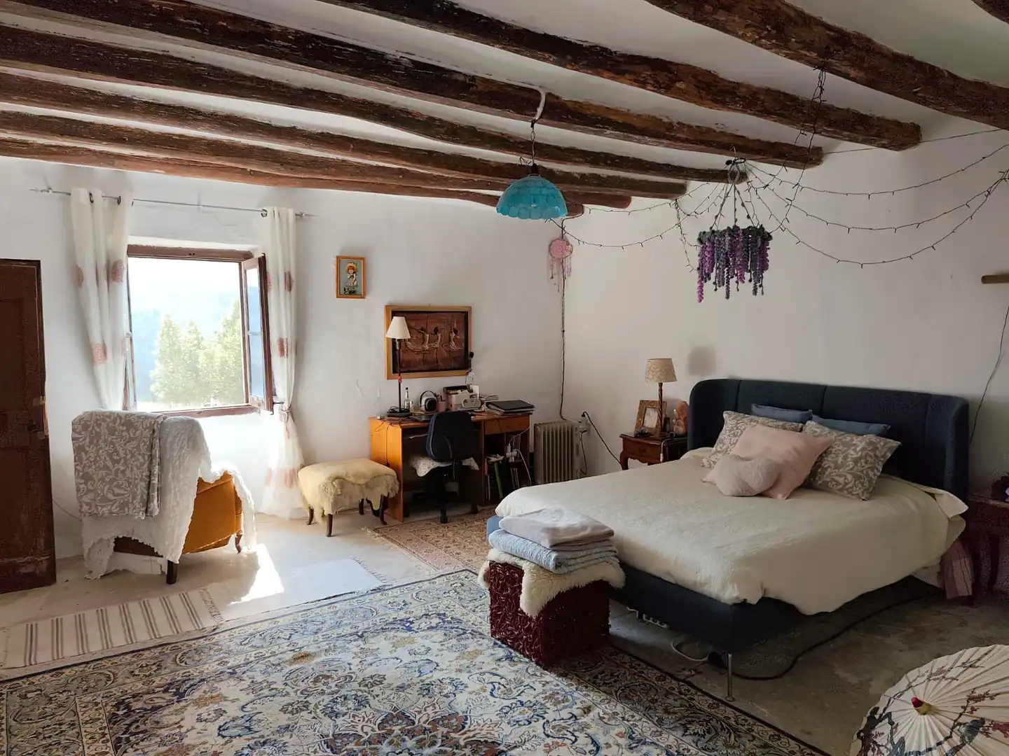 Dormitori de Finca rústica en venda en Corbera de Llobregat amb Jardí privat