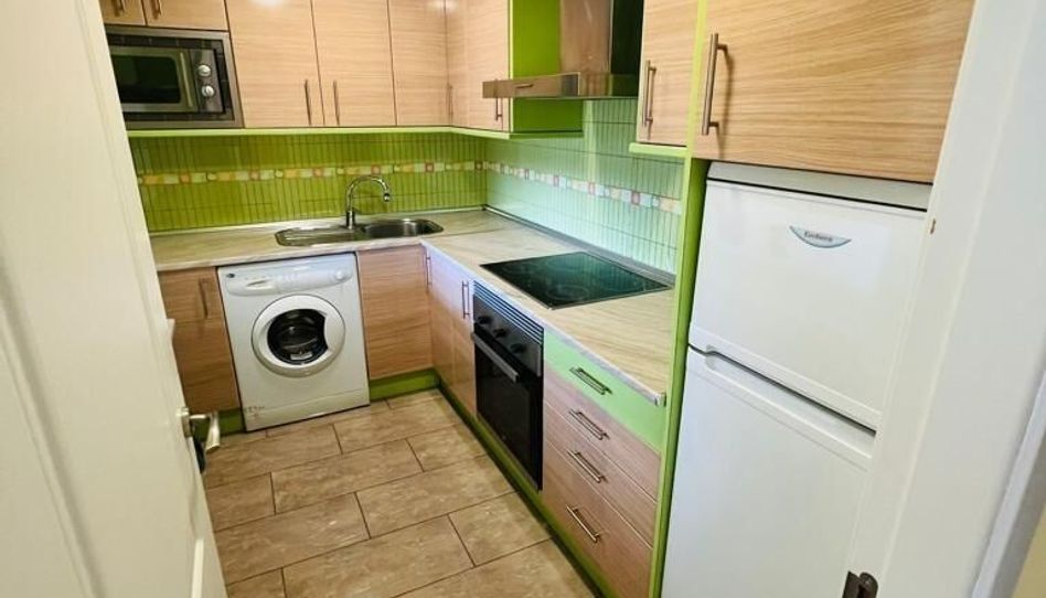 Piso en venta en Avenida Armada Española, Playa Poniente - 4