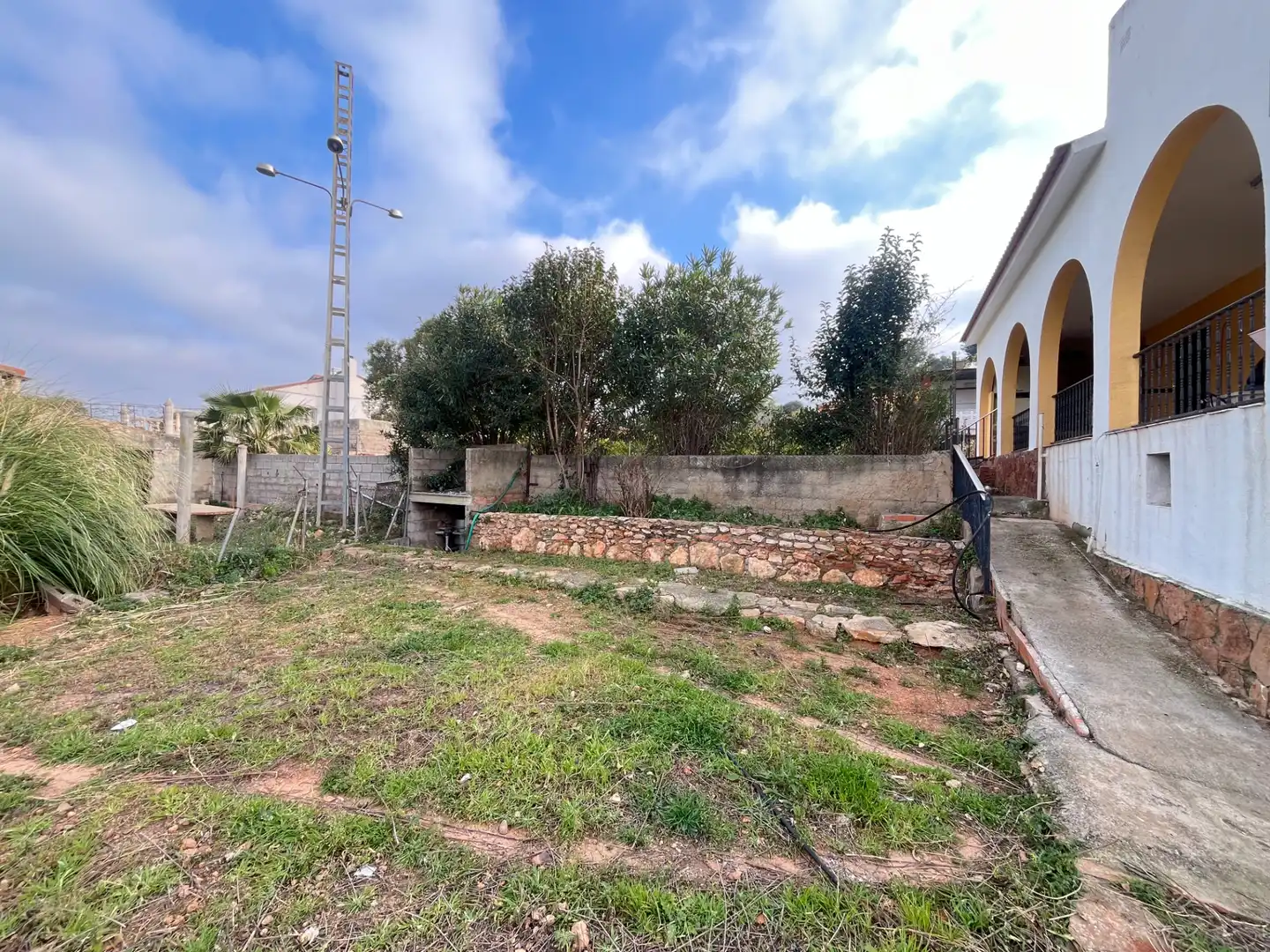 Casa o chalet en venta en Sagunto / Sagunt con Jardín privado, Terraza y Trastero