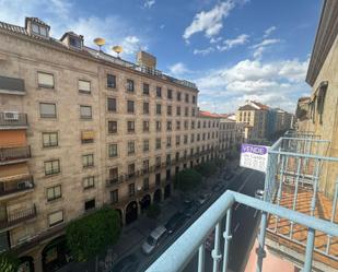 Exterior view of Flat for sale in Salamanca Capital  with Balcony