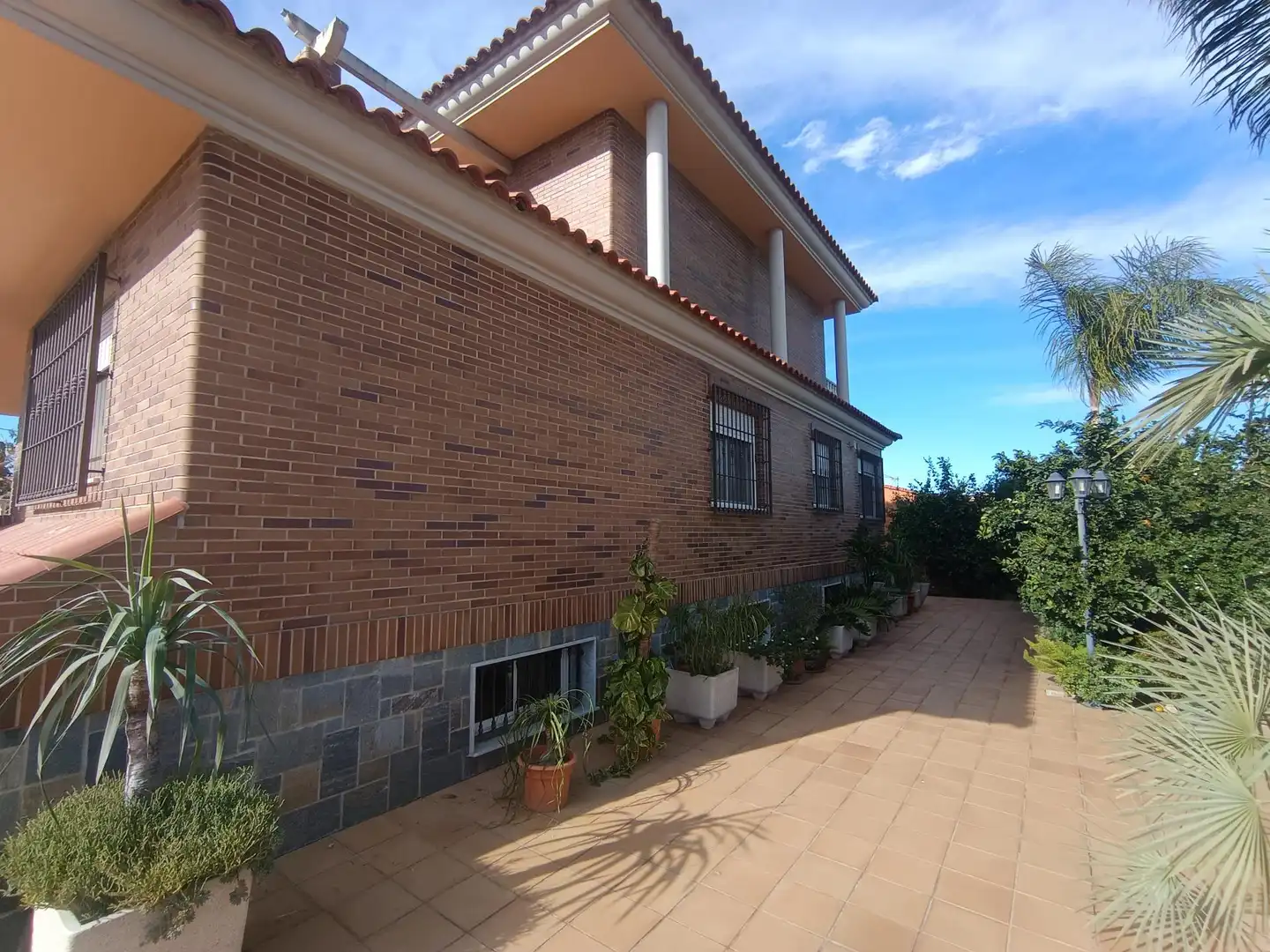Vista exterior de Casa o xalet en venda en Murcia amb Aire condicionat, Calefacció i Jardí privat