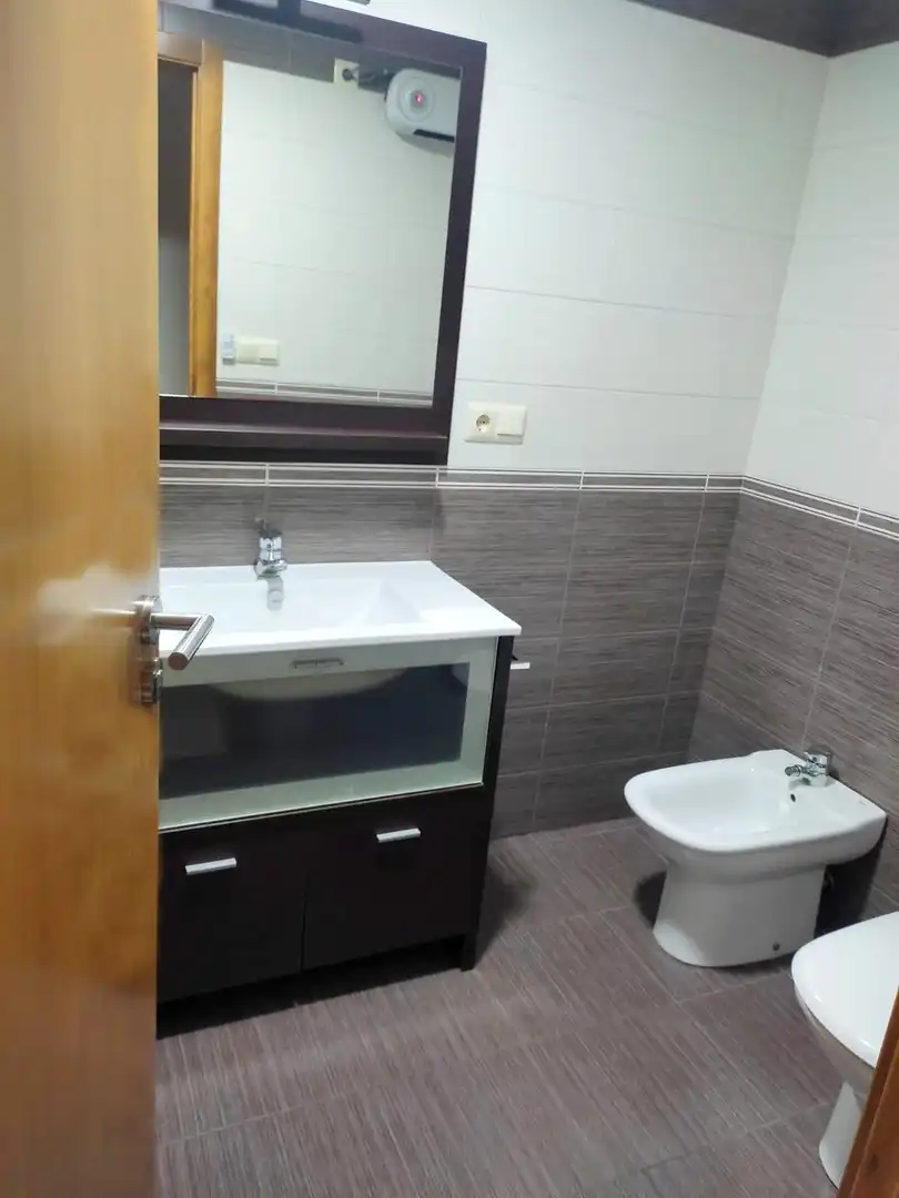 Wohnung zur Miete in SANTA EUFEMIA, Carballo