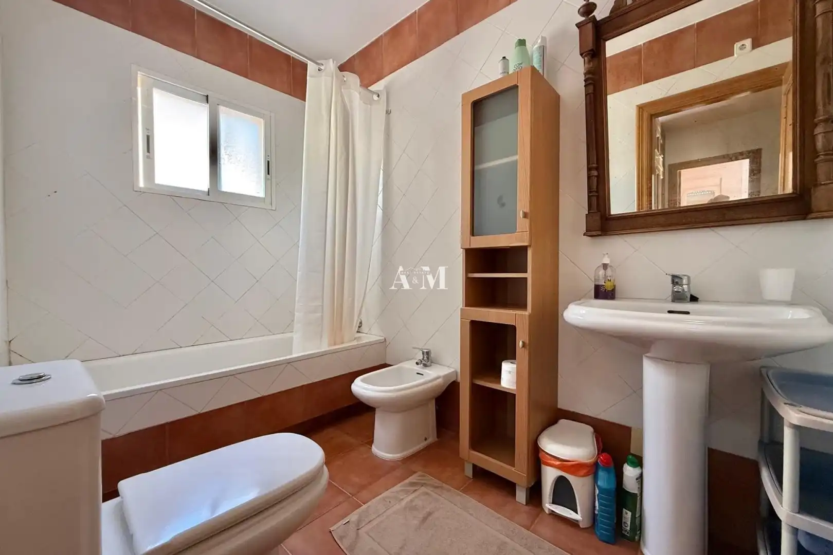 Bany de Casa o xalet de lloguer en Orihuela amb Jardí privat, Terrassa i Moblat