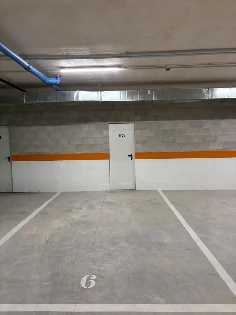 Parking de Apartamento en venta en Estepona con Aire acondicionado, Calefacción y Terraza
