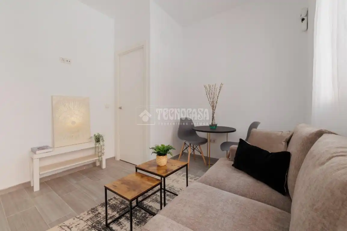 Sala de estar de Local en venta en Madrid