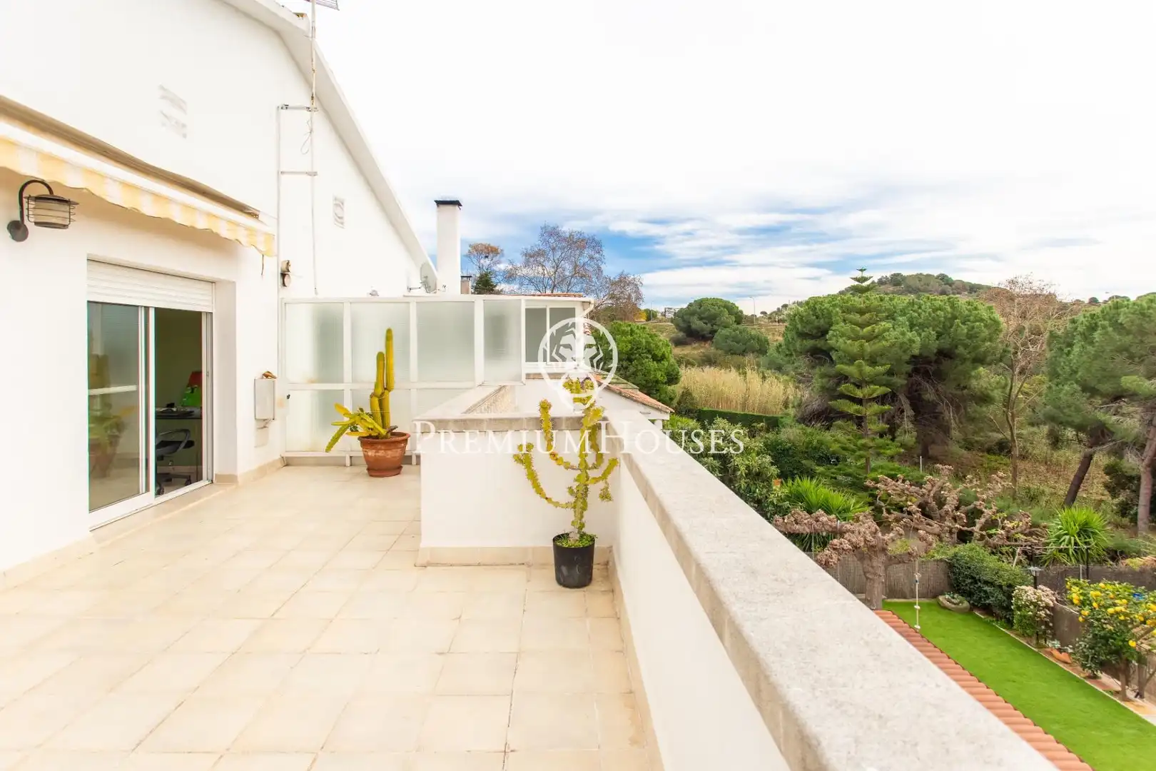 Terraza de Casa o chalet en venta en Badalona con Aire acondicionado, Calefacción y Jardín privado