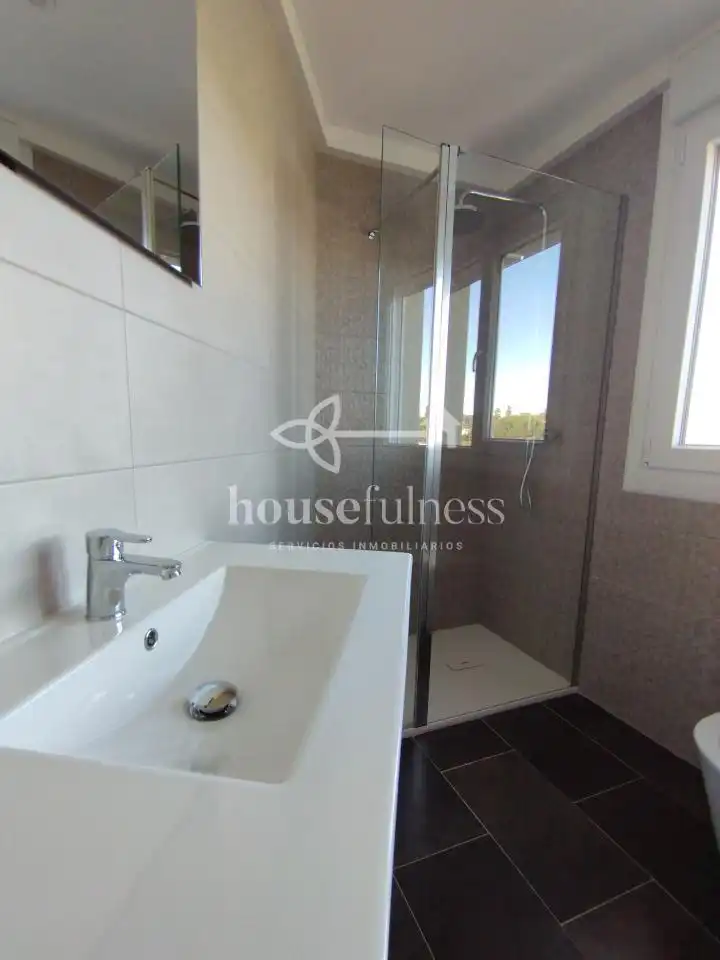 Baño de Apartamento de alquiler en Ferrol con Calefacción, Trastero y Amueblado