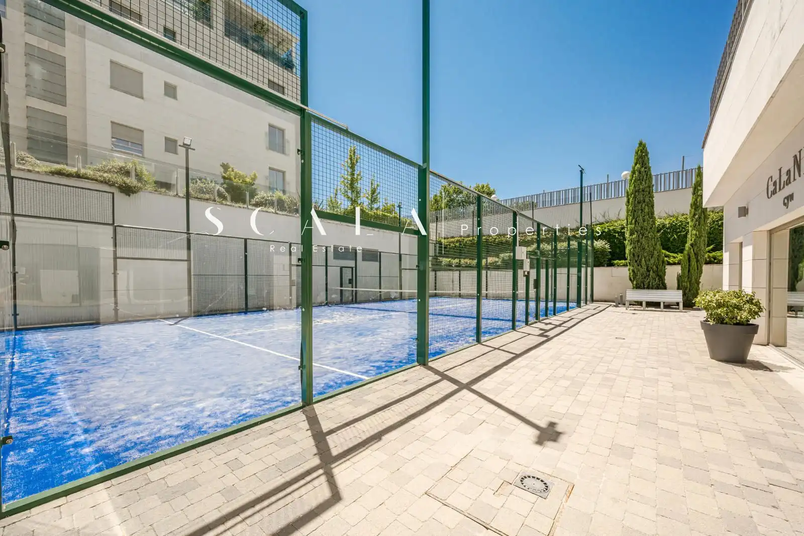 Außenansicht von Wohnung zur Miete in Madrid mit Klimaanlage, Heizung und Privatgarten