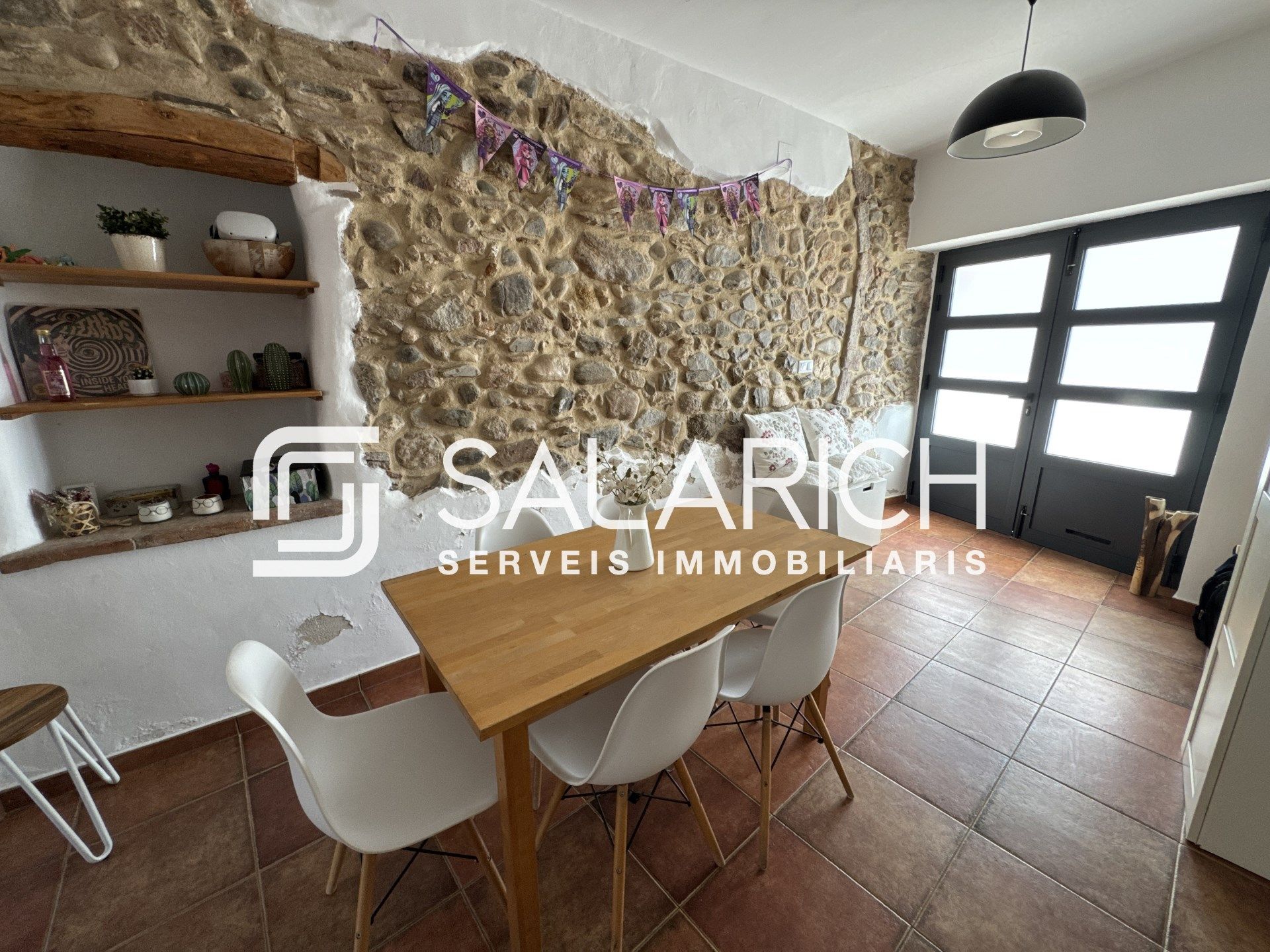 Menjador de Casa o xalet en venda en Olesa de Montserrat amb Aire condicionat, Calefacció i Terrassa