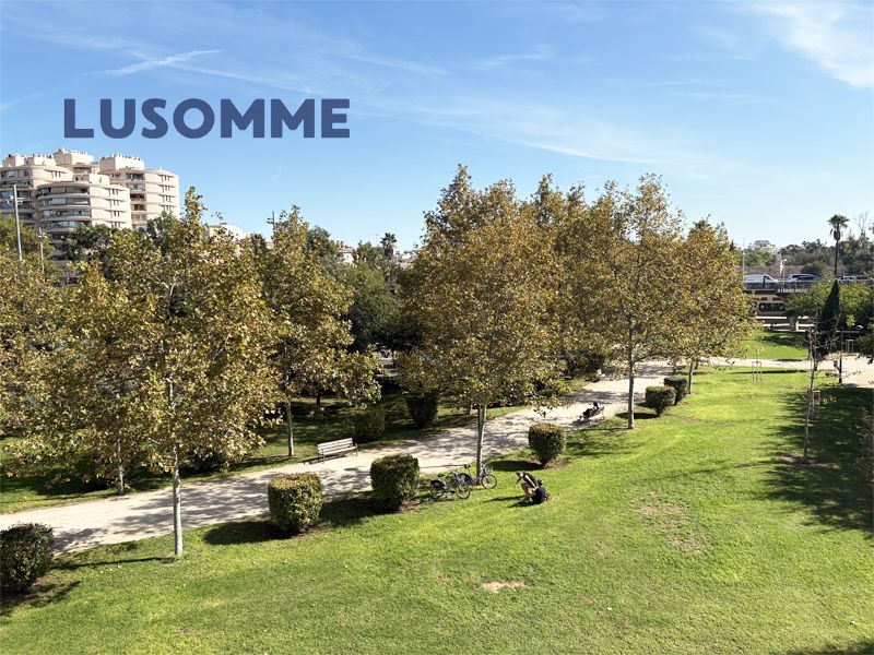 Vista exterior de Dúplex en venda en  Valencia Capital amb Aire condicionat, Calefacció i Forn