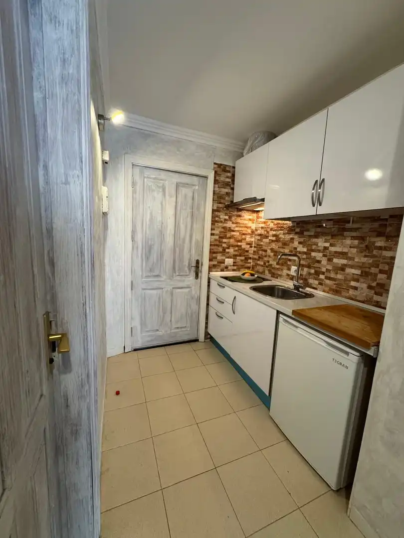 Küche von Wohnung zum Verkauf in San Miguel de Abona mit Privatgarten, Terrasse und Möbliert