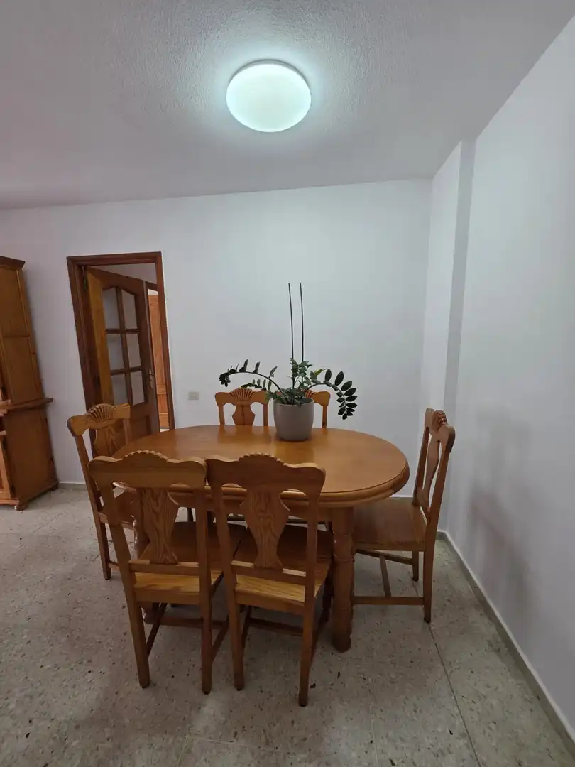 Apartament amb ascensor en venda a Juan Carlos I, imagen 2