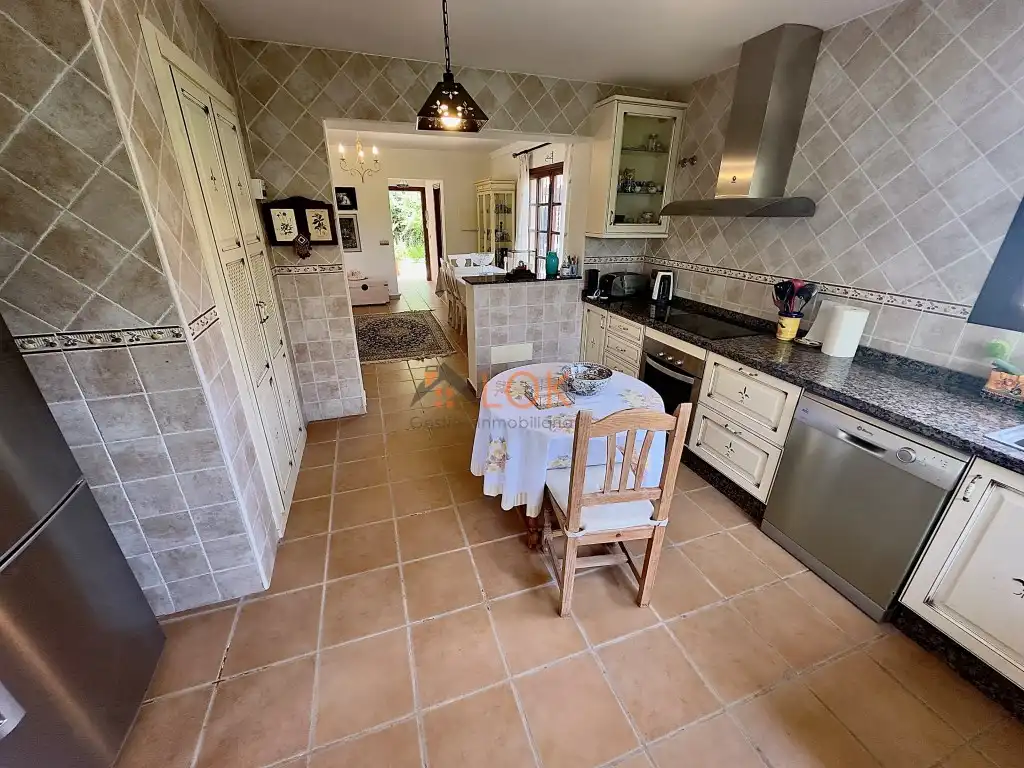 House with pool for sale in Camino de Nicola, imagen 8