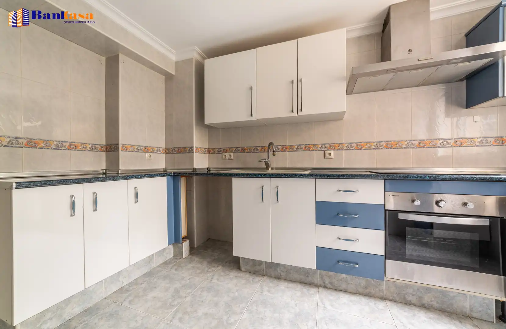 Cocina de Piso en venta en Málaga con Aire acondicionado