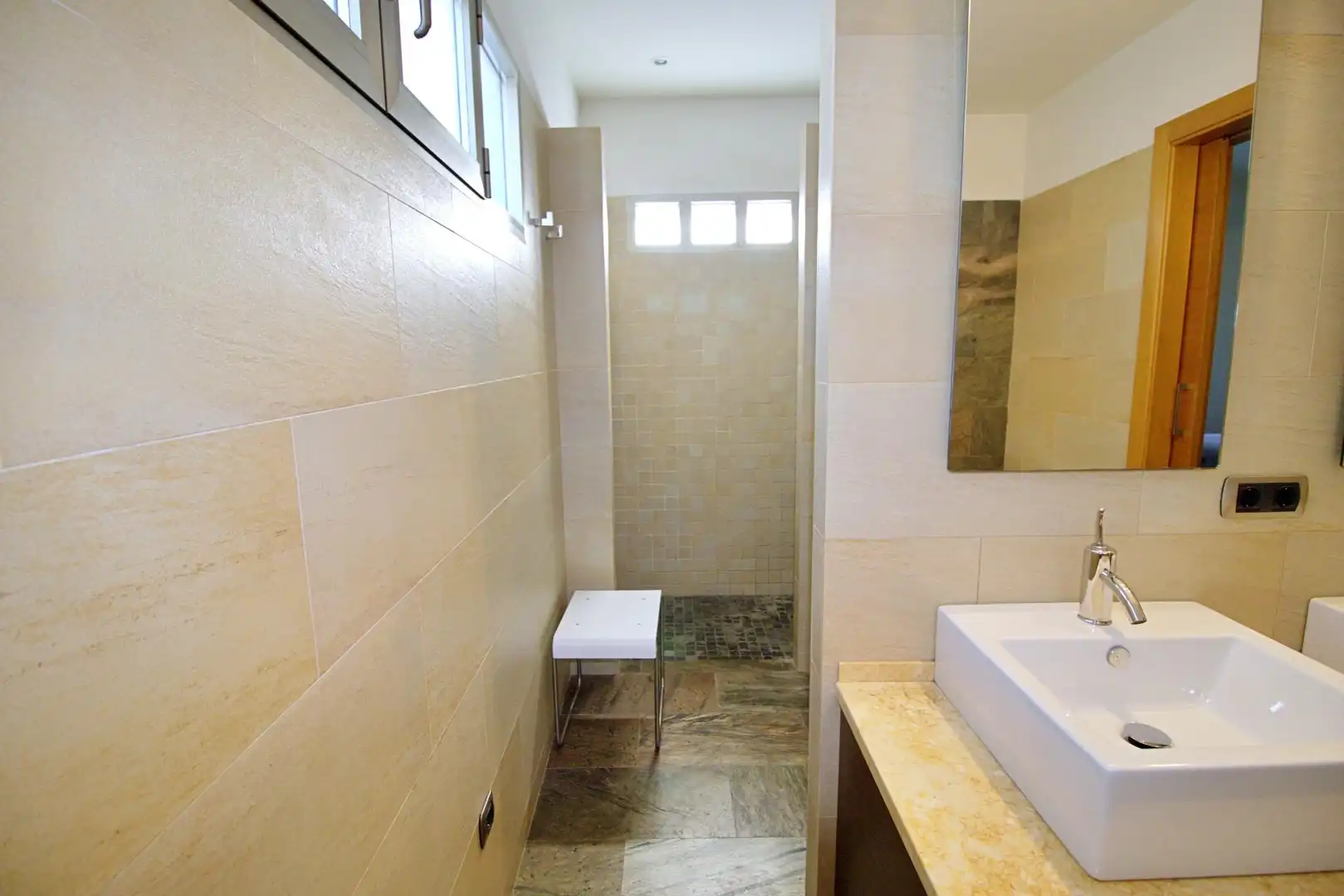 House with pool for sale in Peña de las Águilas, imagen 47