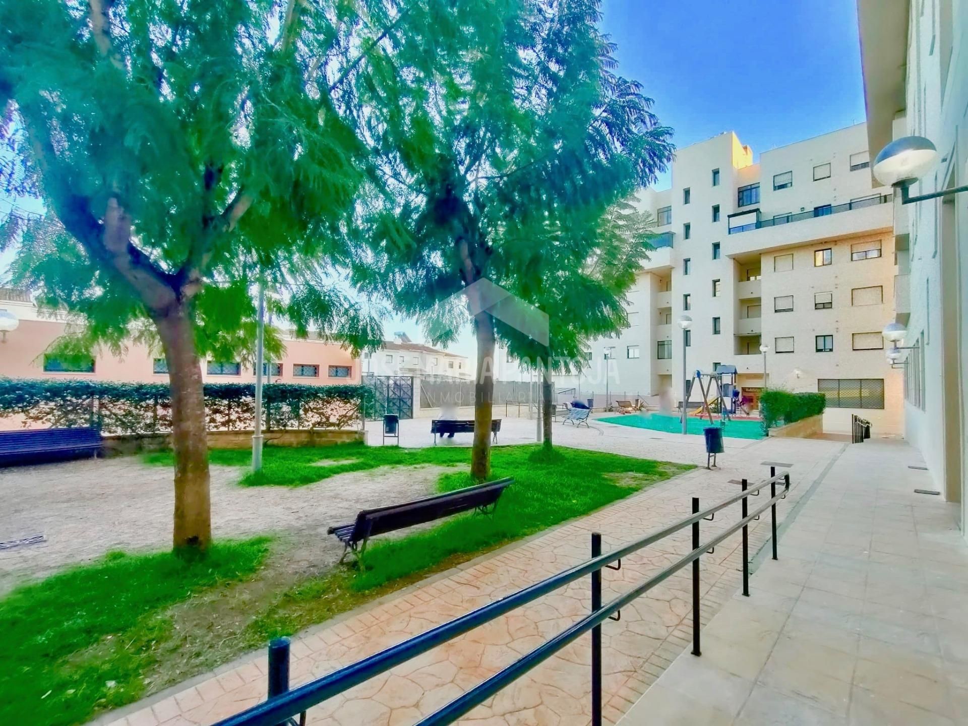 Exterior view of Flat for sale in Jerez de la Frontera  with Air Conditioner, Private garden and Terrace