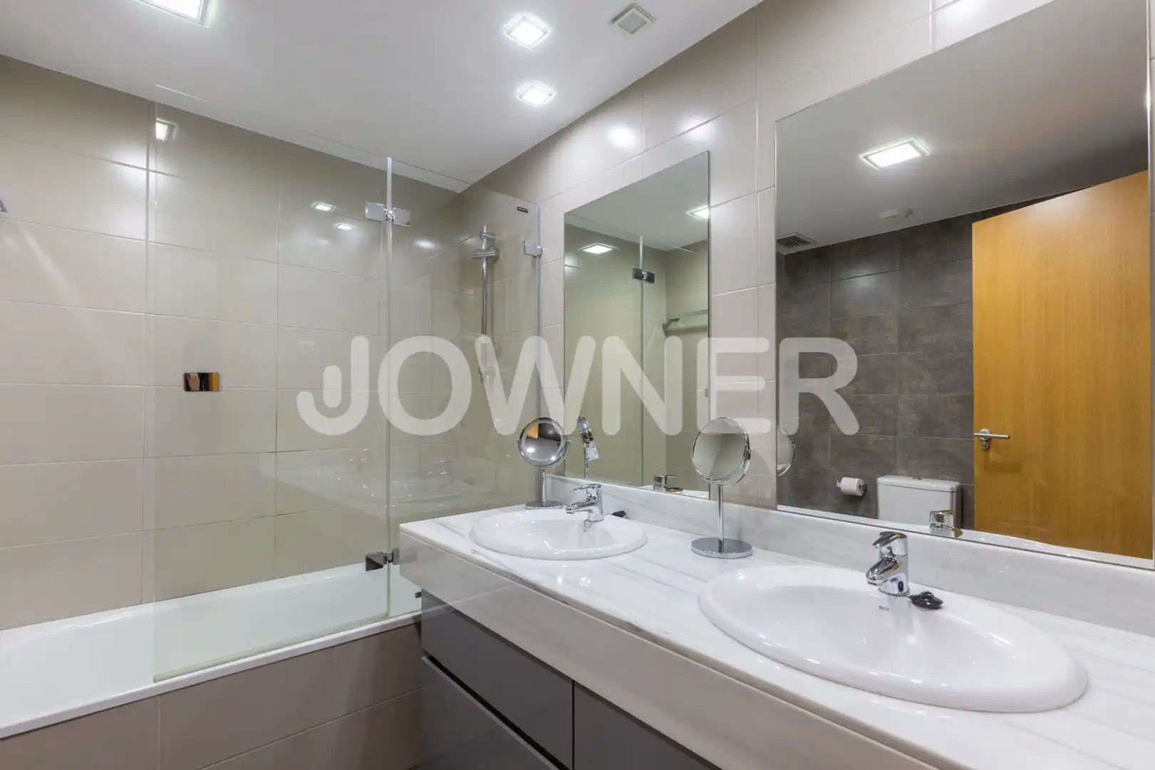 Bany de Casa o xalet de lloguer en Tres Cantos amb Aire condicionat, Jardí privat i Terrassa