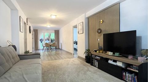Foto 2 de Piso en venta en Calle Dario Regoyos, Azken Portu - Behobia, Irun