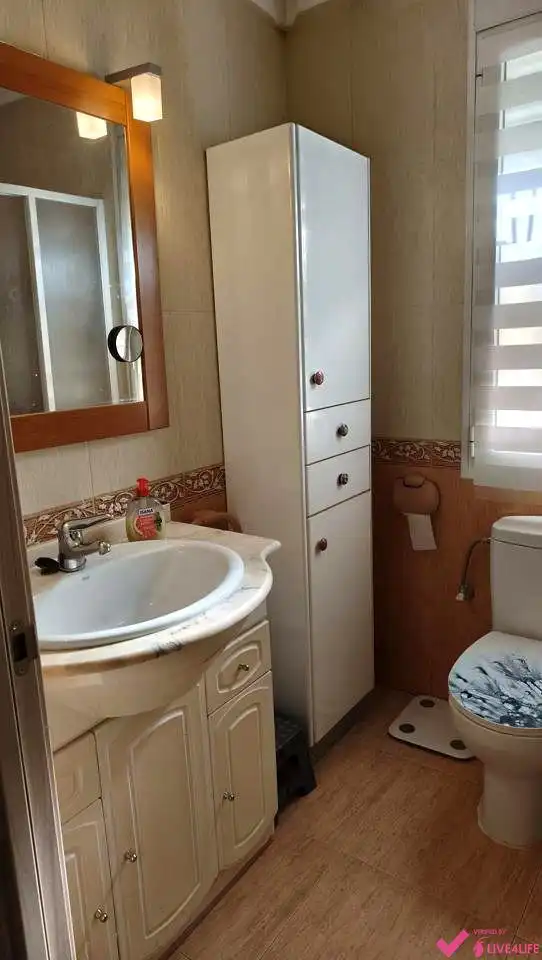 Flat to rent in calle de Montanejos, imagen 2