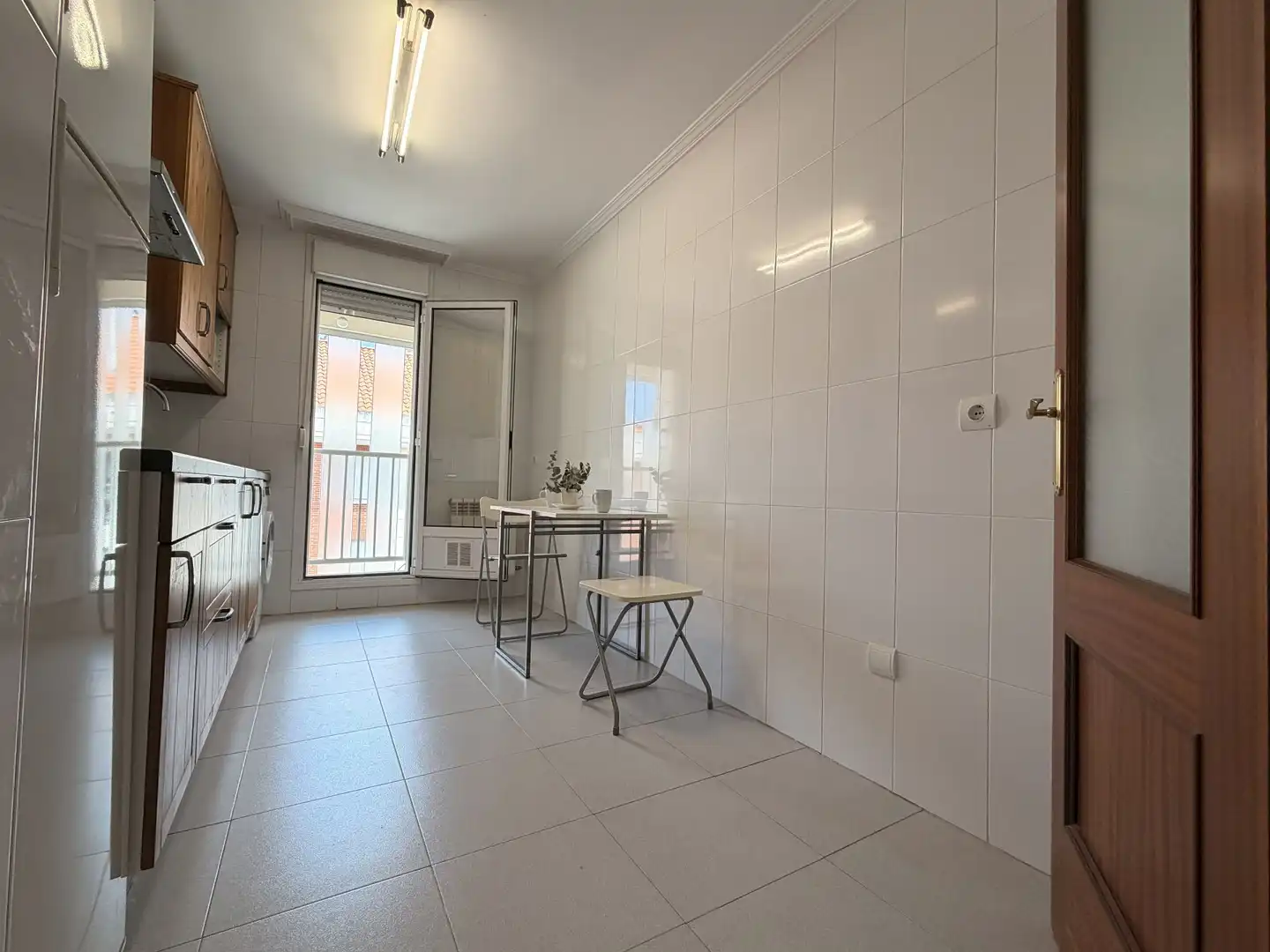 Cuina de Pis en venda en Torrelavega  amb Parquet, Traster i Moblat