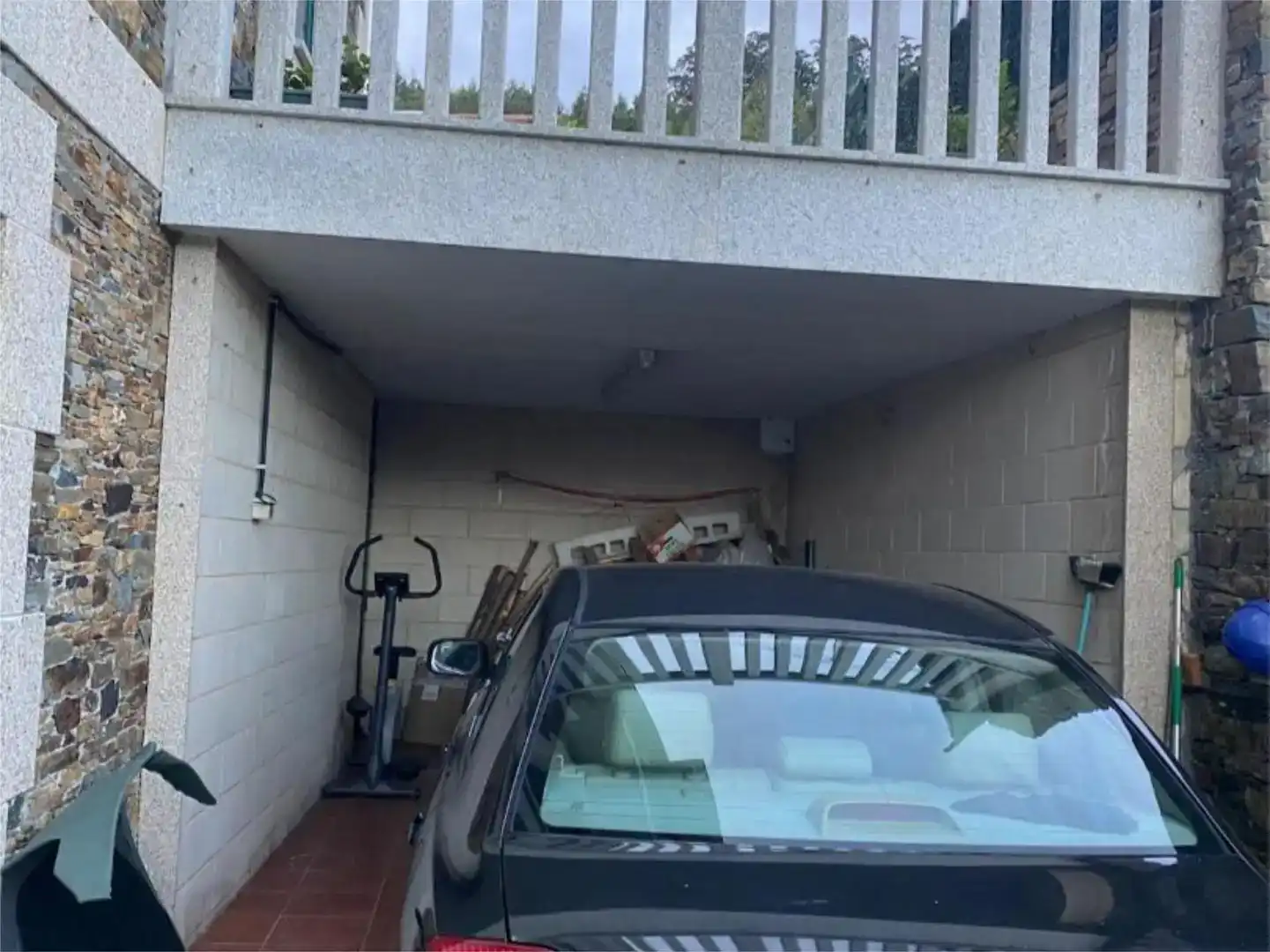 Aparcament de Pis en venda en Cedeira amb Aire condicionat, Jardí privat i Parquet