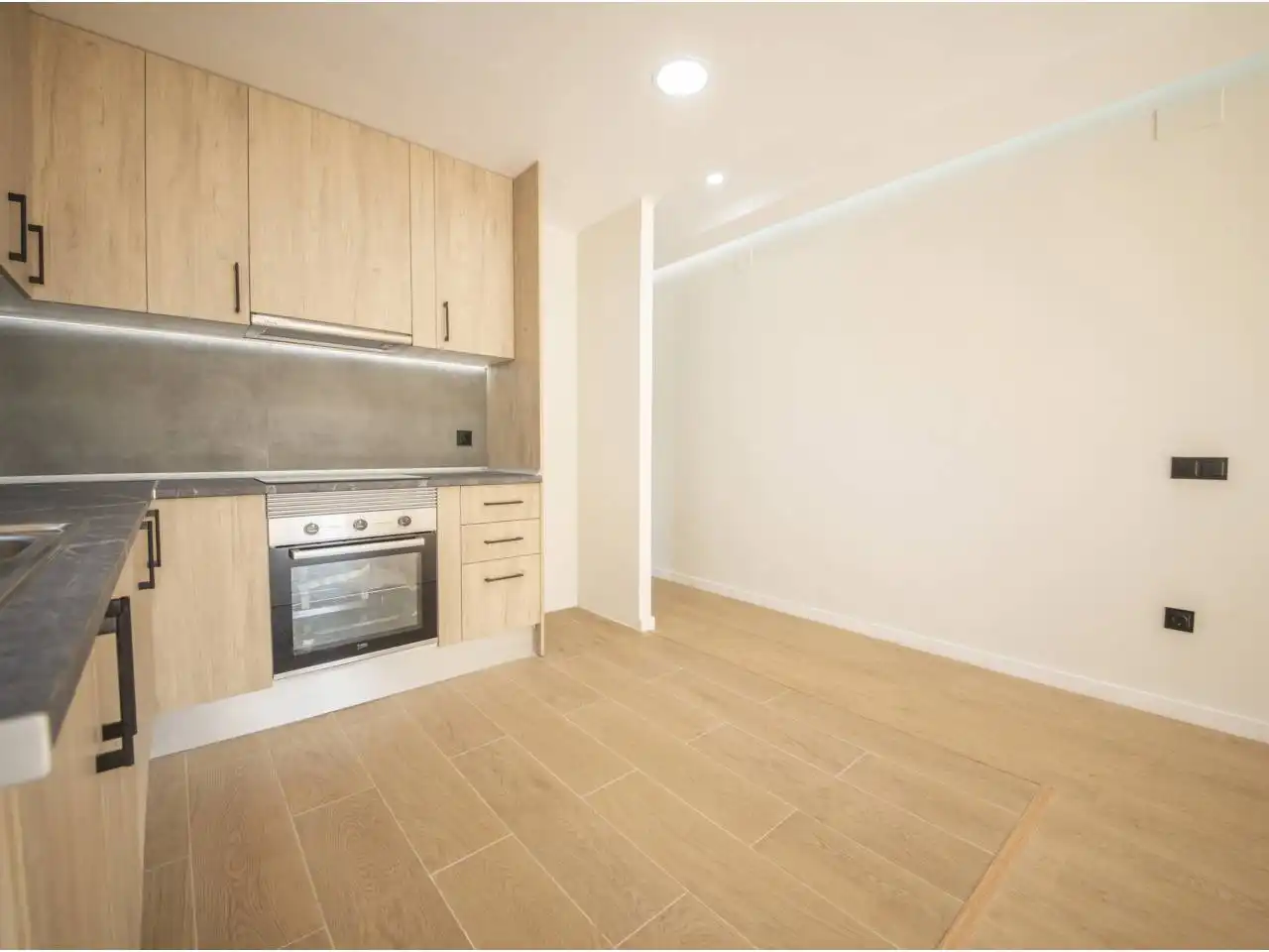 Cocina de Piso en venta en Móstoles con Aire acondicionado, Parquet y Amueblado