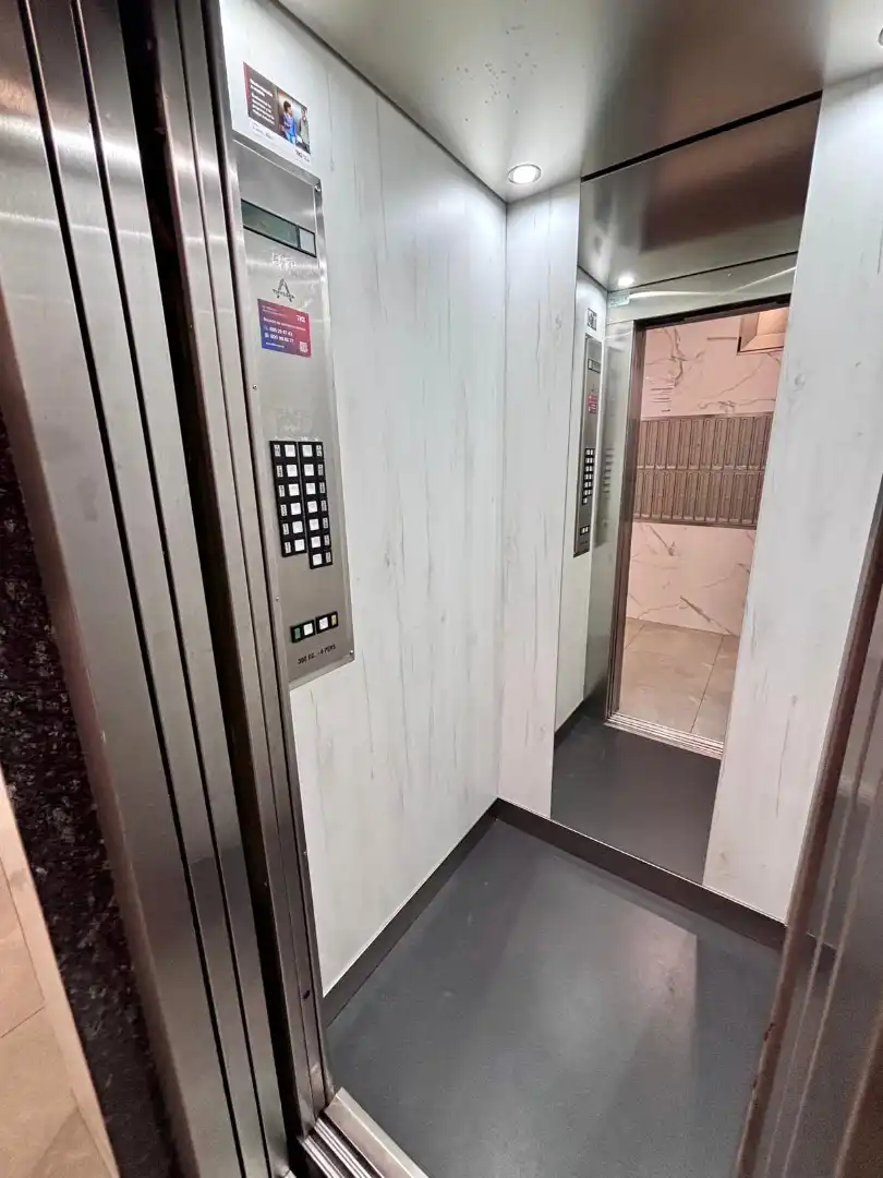 Flat for sale in Gijón   with Heating, Parquet flooring and Oven