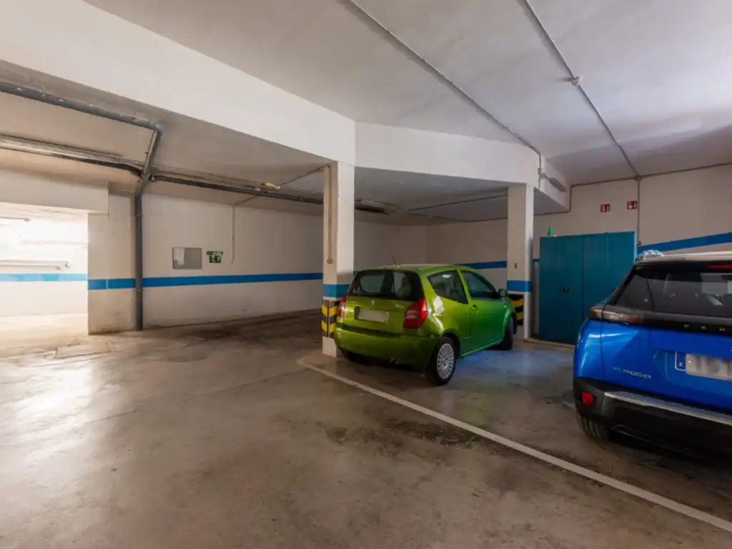 Parking de Ático en venta en El Campello con Aire acondicionado, Terraza y Amueblado